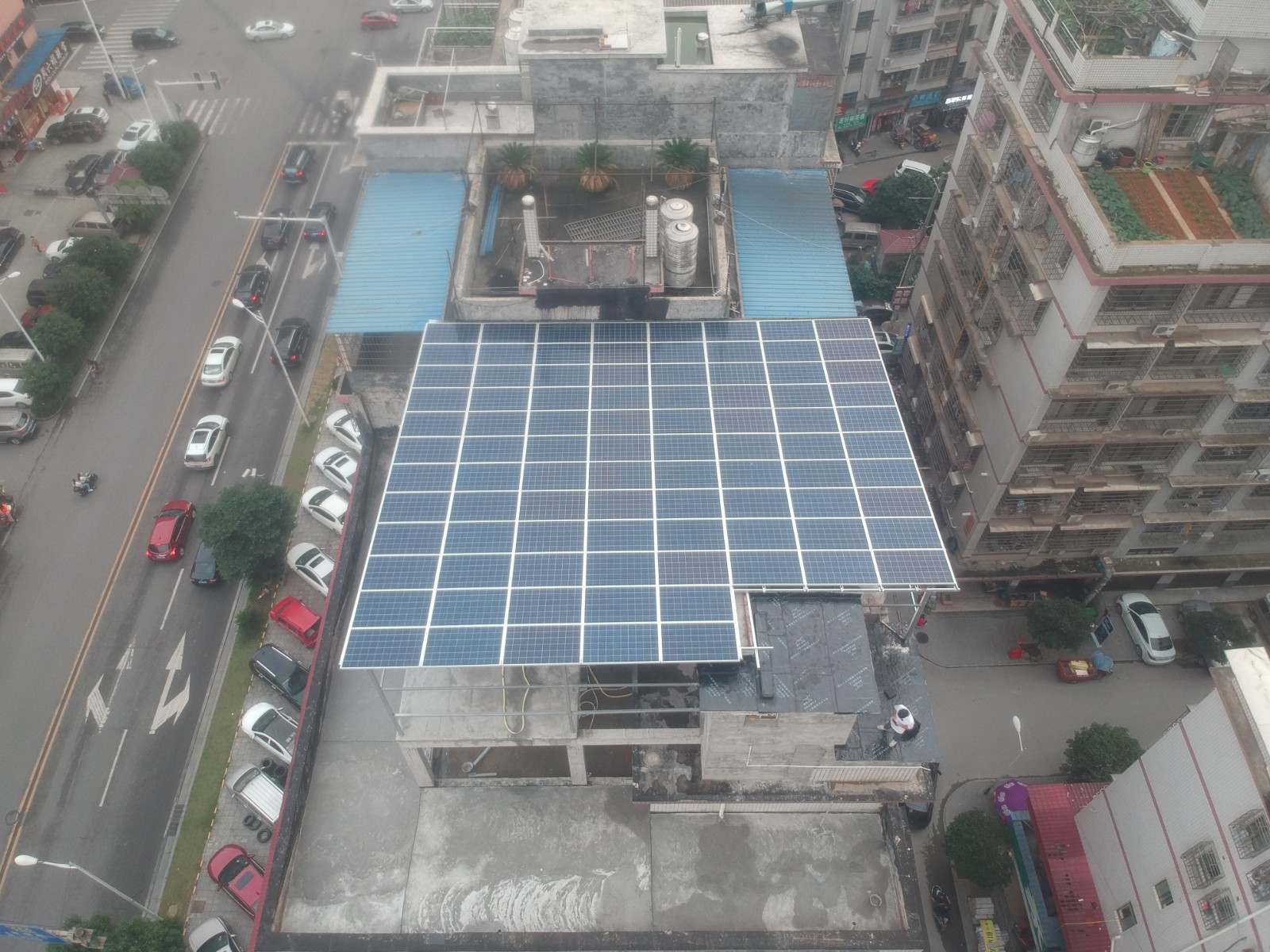 什么叫與建筑結(jié)合的分布式光伏發(fā)電系統(tǒng)？