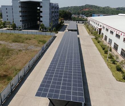 太陽能光伏發(fā)電 3.jpg 太陽能光伏發(fā)電 3.jpg