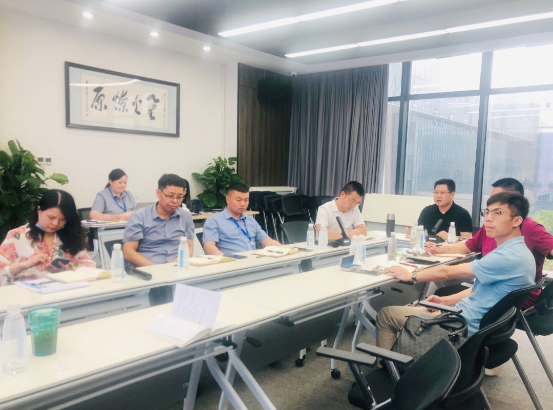 鑫和劉鑫主持BIPV產(chǎn)品籌備會(huì)，旗下粵光福華南率先推廣新品組件