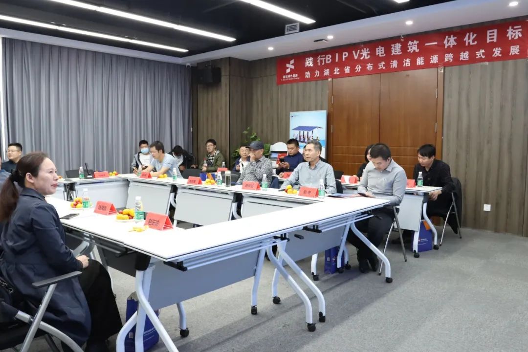 光伏電站_家用太陽能光伏發(fā)電_光伏發(fā)電代理加盟 光伏電站_家用太陽能光伏發(fā)電_光伏發(fā)電代理加盟