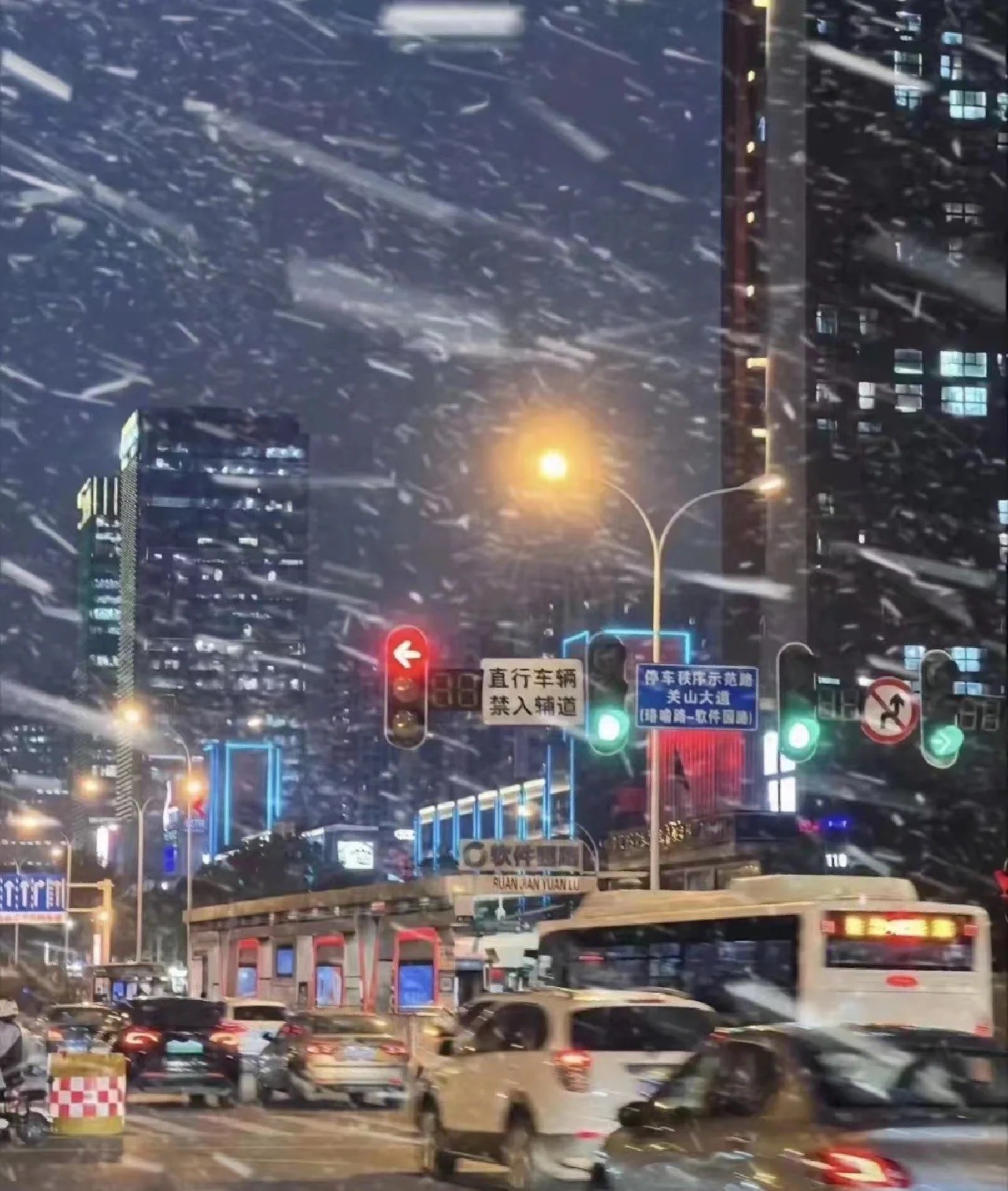 光伏電站_家用太陽(yáng)能光伏發(fā)電_光伏發(fā)電代理加盟 光伏電站_家用太陽(yáng)能光伏發(fā)電_光伏發(fā)電代理加盟