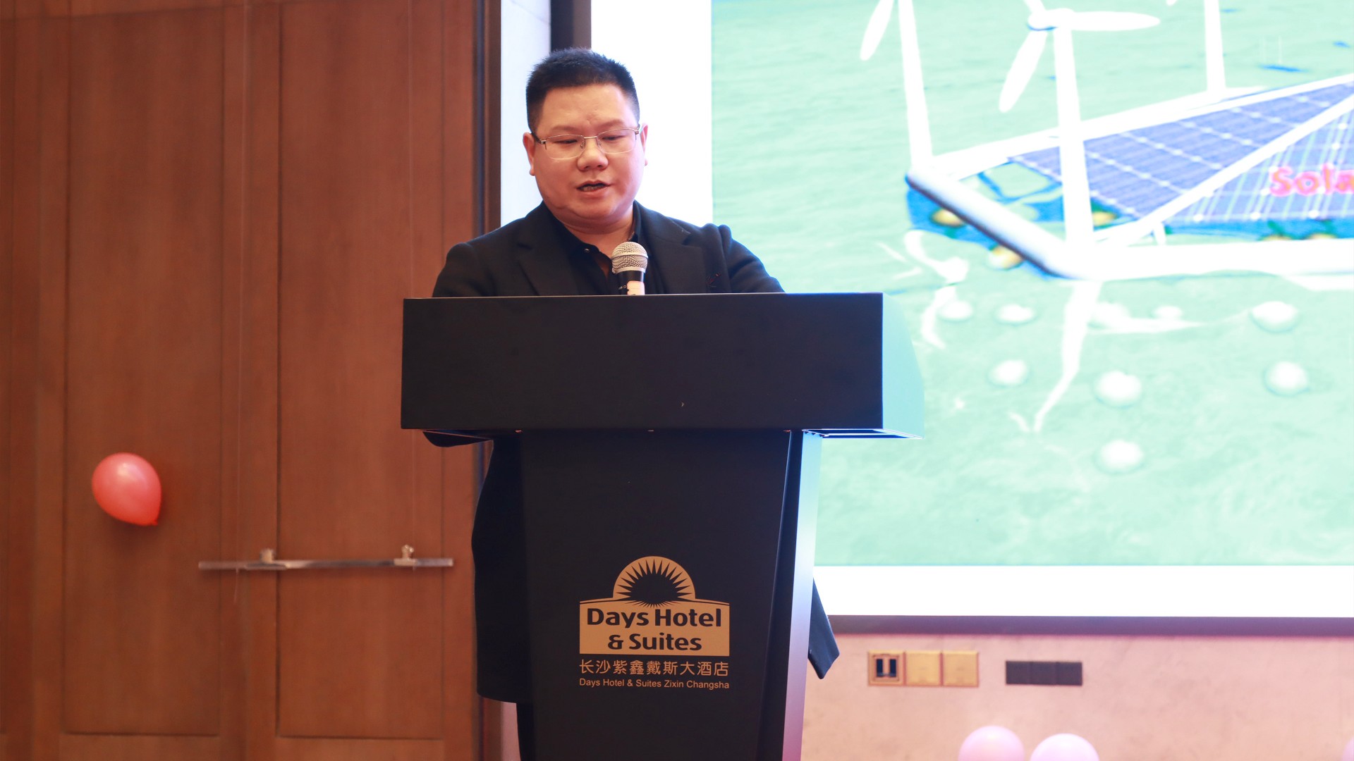 光伏電站_家用太陽(yáng)能光伏發(fā)電_光伏發(fā)電代理加盟 光伏電站_家用太陽(yáng)能光伏發(fā)電_光伏發(fā)電代理加盟