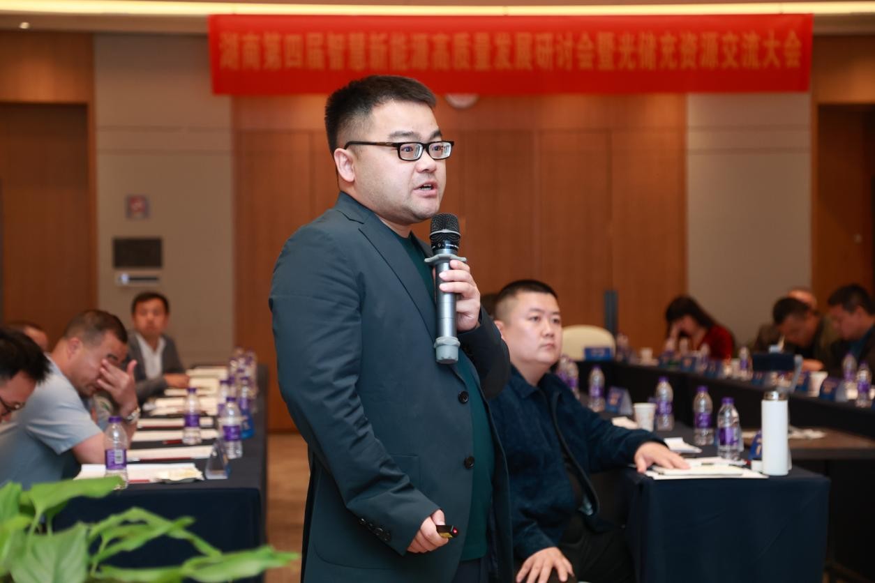 光伏電站_家用太陽能光伏發(fā)電_光伏發(fā)電代理加盟 光伏電站_家用太陽能光伏發(fā)電_光伏發(fā)電代理加盟