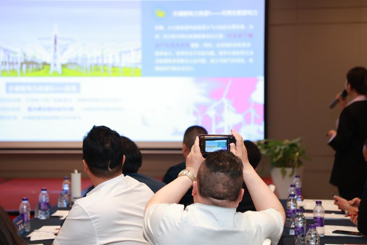 光伏電站_家用太陽能光伏發(fā)電_光伏發(fā)電代理加盟 光伏電站_家用太陽能光伏發(fā)電_光伏發(fā)電代理加盟