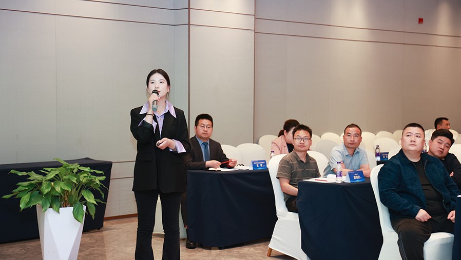 光伏電站_家用太陽能光伏發(fā)電_光伏發(fā)電代理加盟 光伏電站_家用太陽能光伏發(fā)電_光伏發(fā)電代理加盟