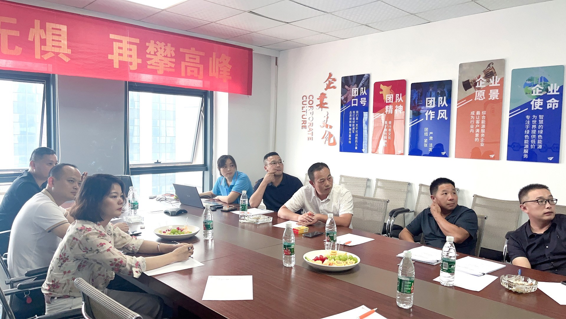 光伏電站_家用太陽能光伏發(fā)電_光伏發(fā)電代理加盟 光伏電站_家用太陽能光伏發(fā)電_光伏發(fā)電代理加盟