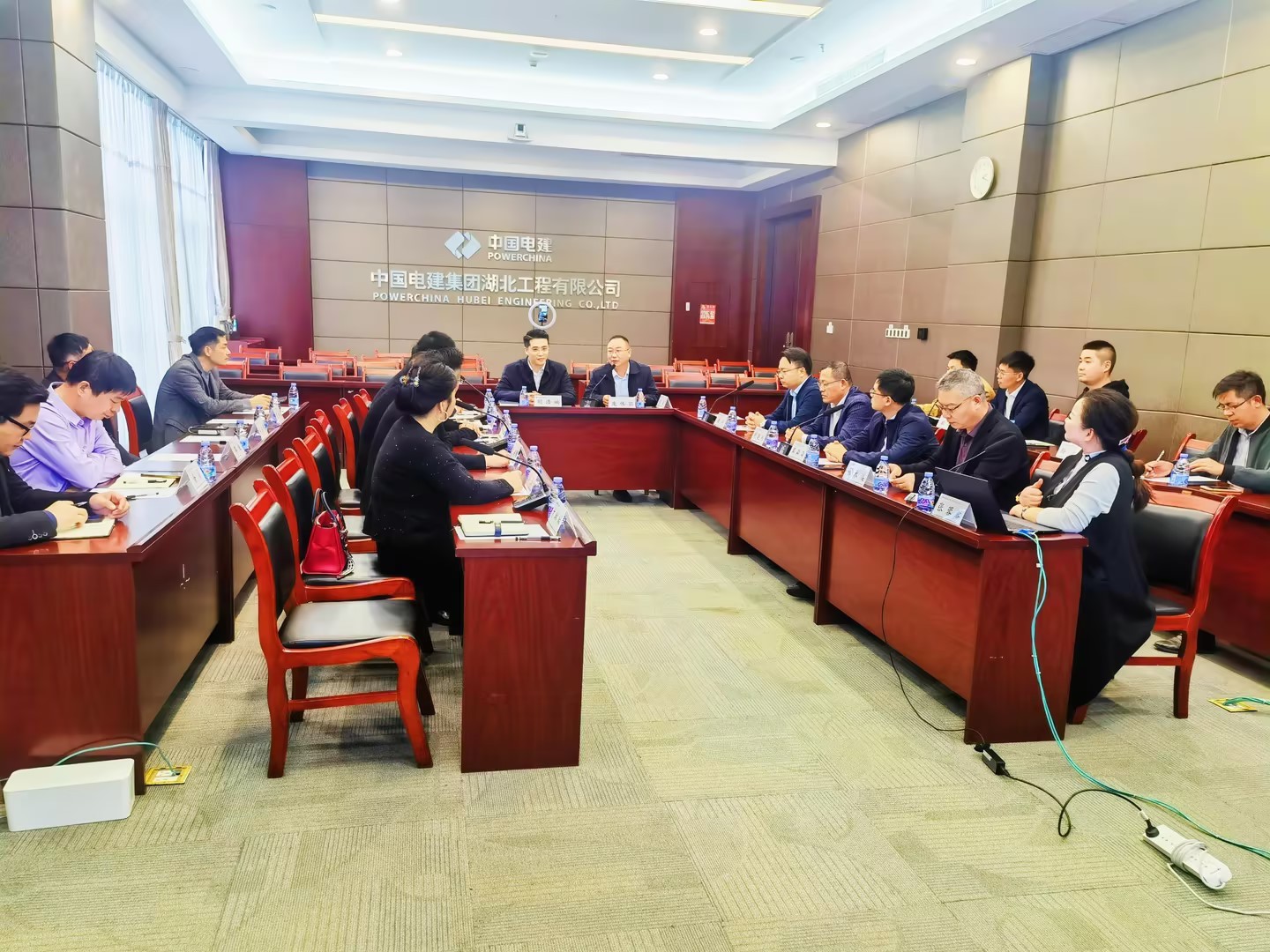 光伏電站_家用太陽能光伏發(fā)電_光伏發(fā)電代理加盟 光伏電站_家用太陽能光伏發(fā)電_光伏發(fā)電代理加盟