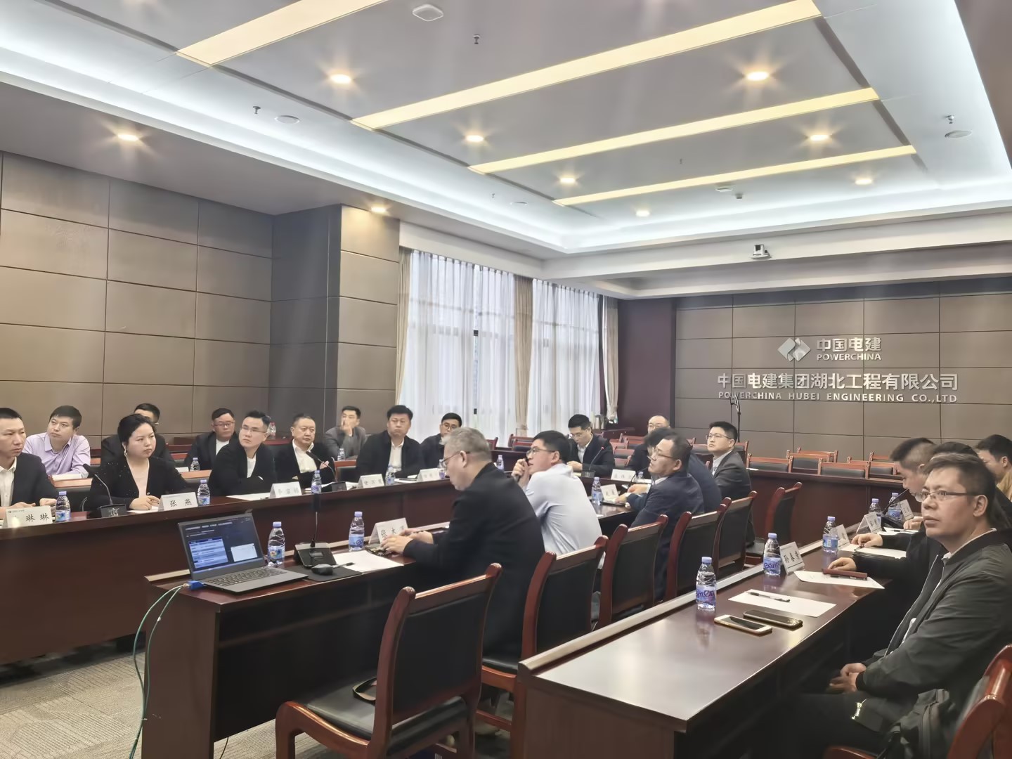 光伏電站_家用太陽能光伏發(fā)電_光伏發(fā)電代理加盟 光伏電站_家用太陽能光伏發(fā)電_光伏發(fā)電代理加盟